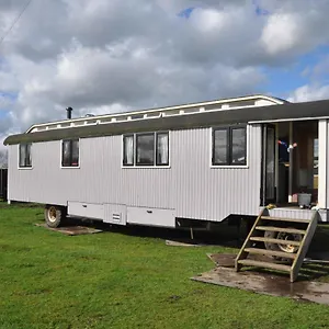  Bed & Breakfast Gypsy Waggon - A On Wheels Netherlands